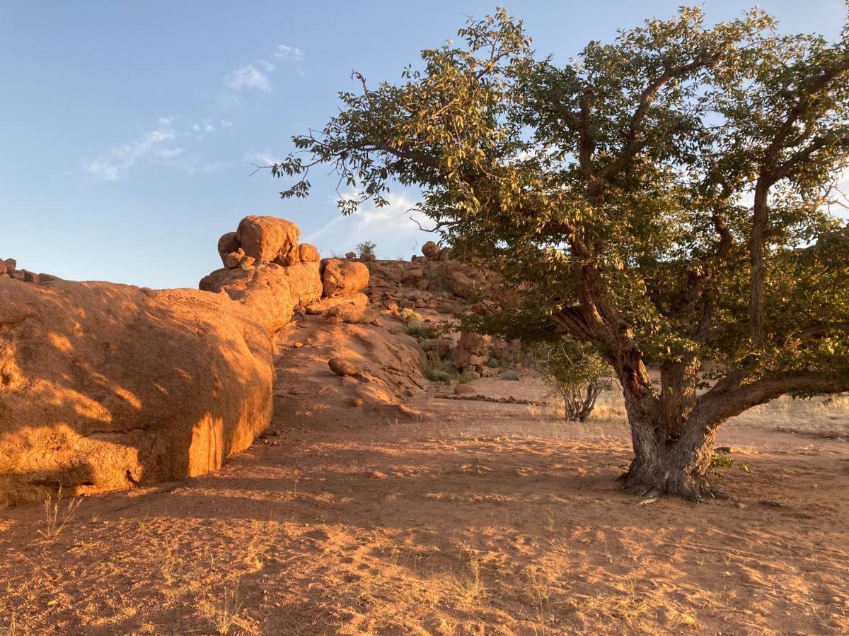Ozohere Campsite And Himba Village Uis المظهر الخارجي الصورة
