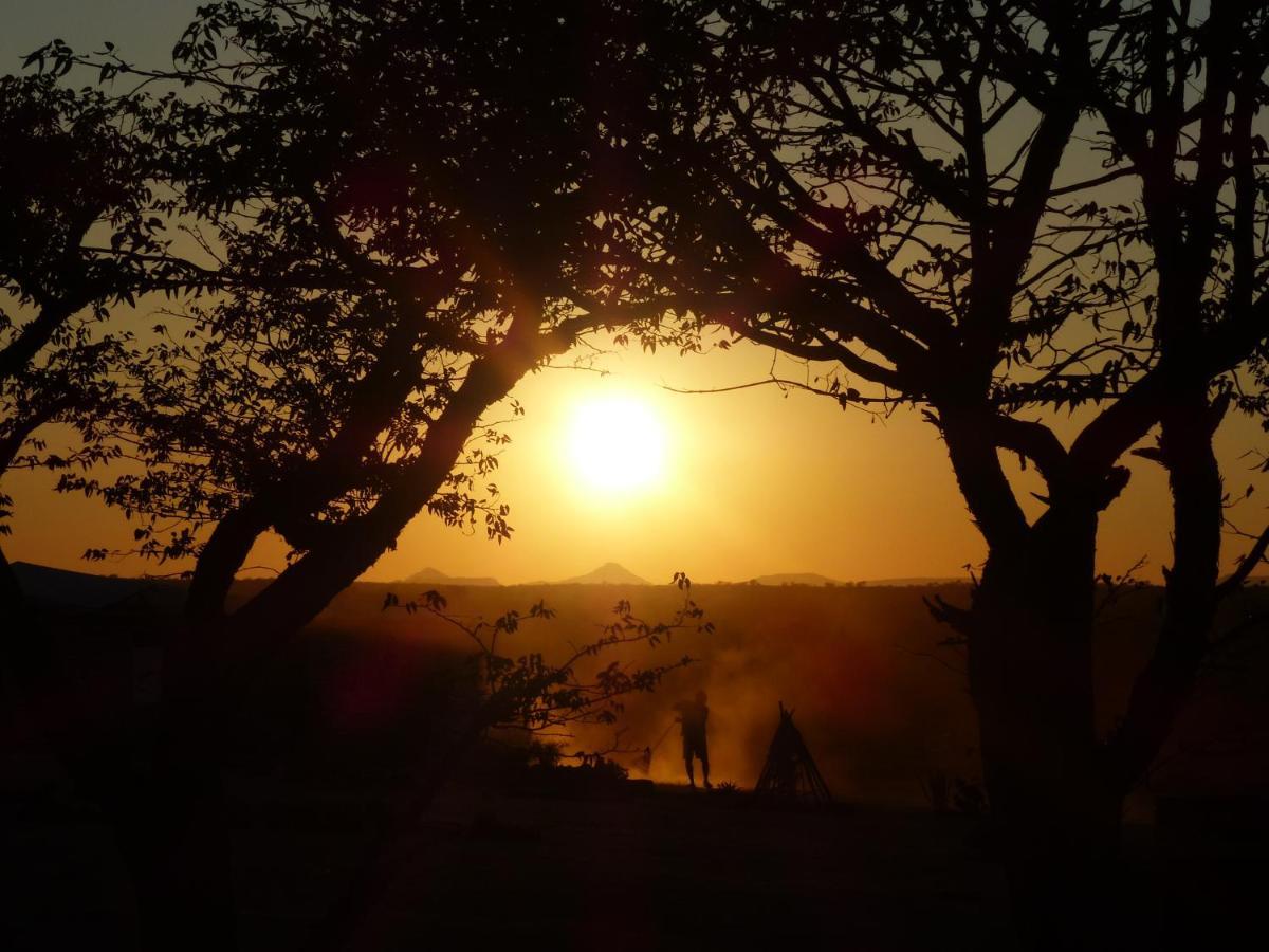 Ozohere Campsite And Himba Village Uis المظهر الخارجي الصورة
