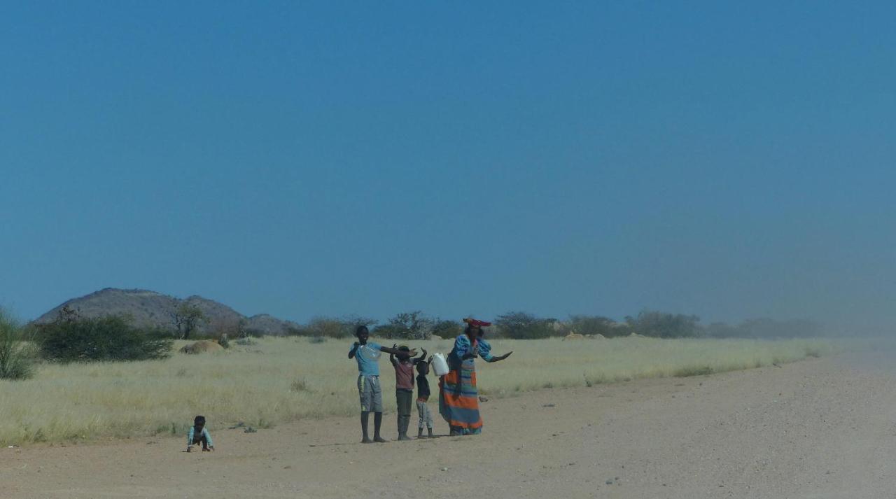 Ozohere Campsite And Himba Village Uis المظهر الخارجي الصورة